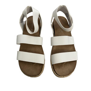 NIB Women's Madden Girl White Sandals Size 7